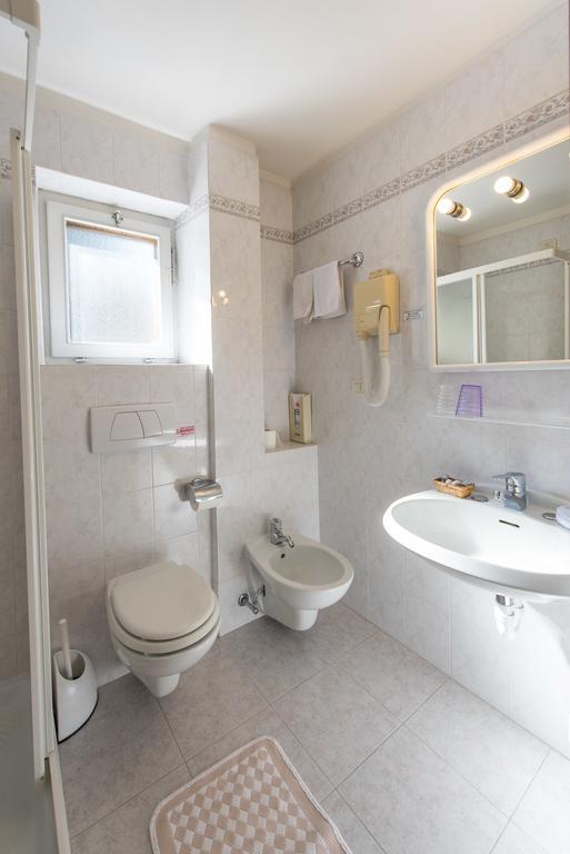 מדונה די קמפיליו Hotel Garni Norma מראה חיצוני תמונה